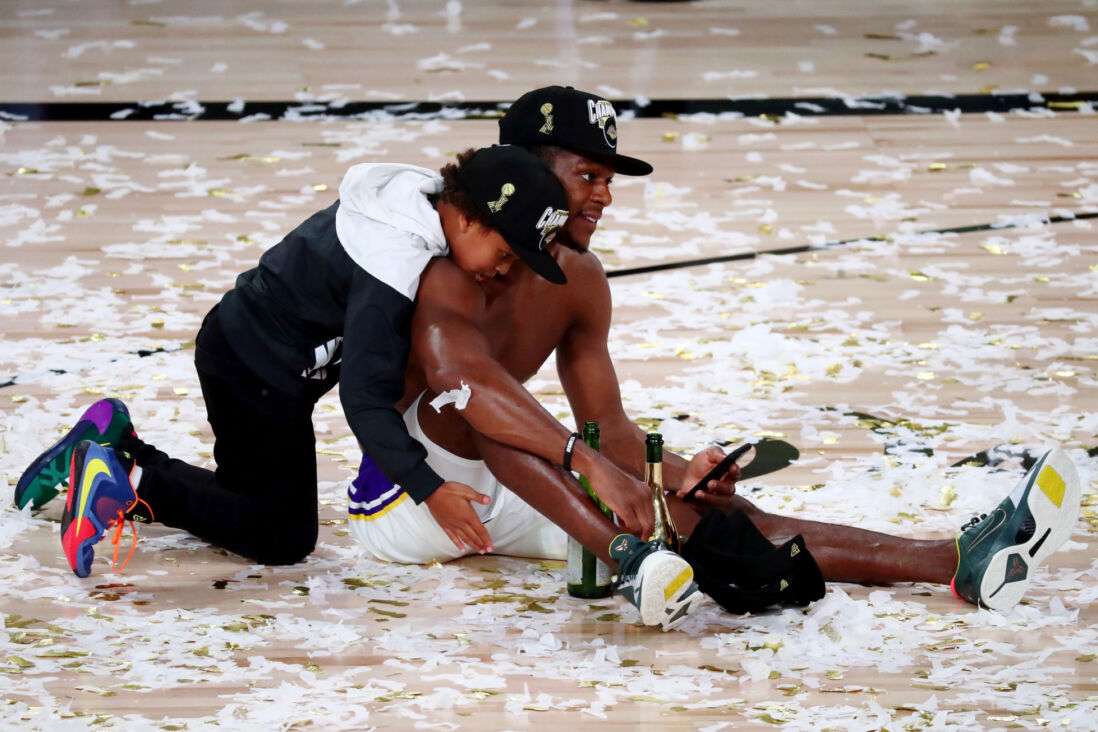 Rajon Rondo met zoon na winnen NBA finale