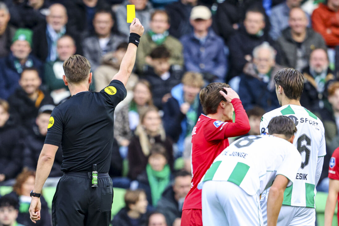 Daan Rots krijgt geel