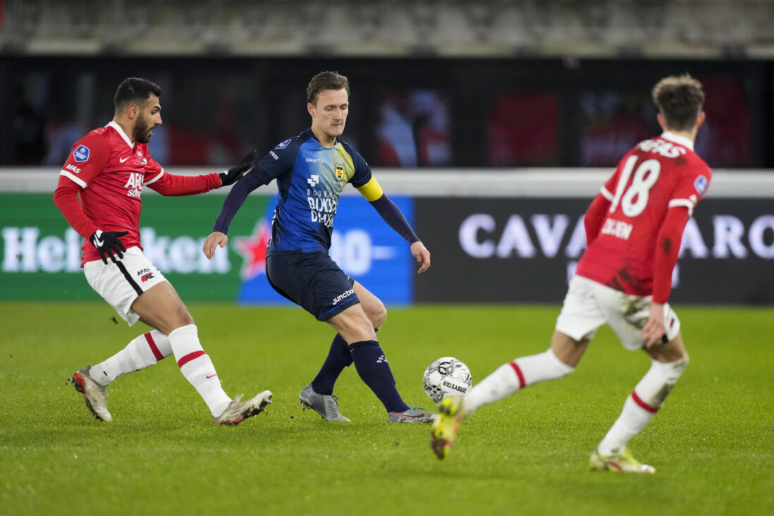 Erik Schouten tijdens duel met AZ