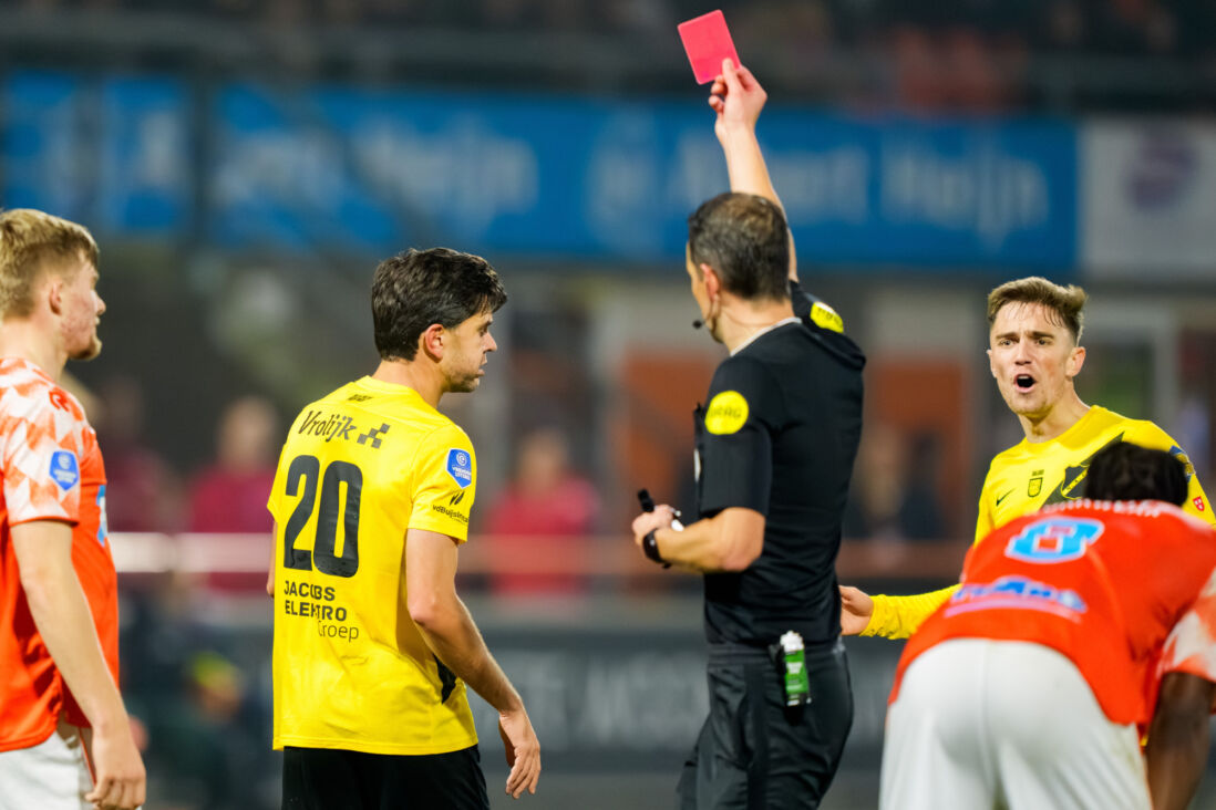 Fredrik Oldrup Jensen krijgt rood