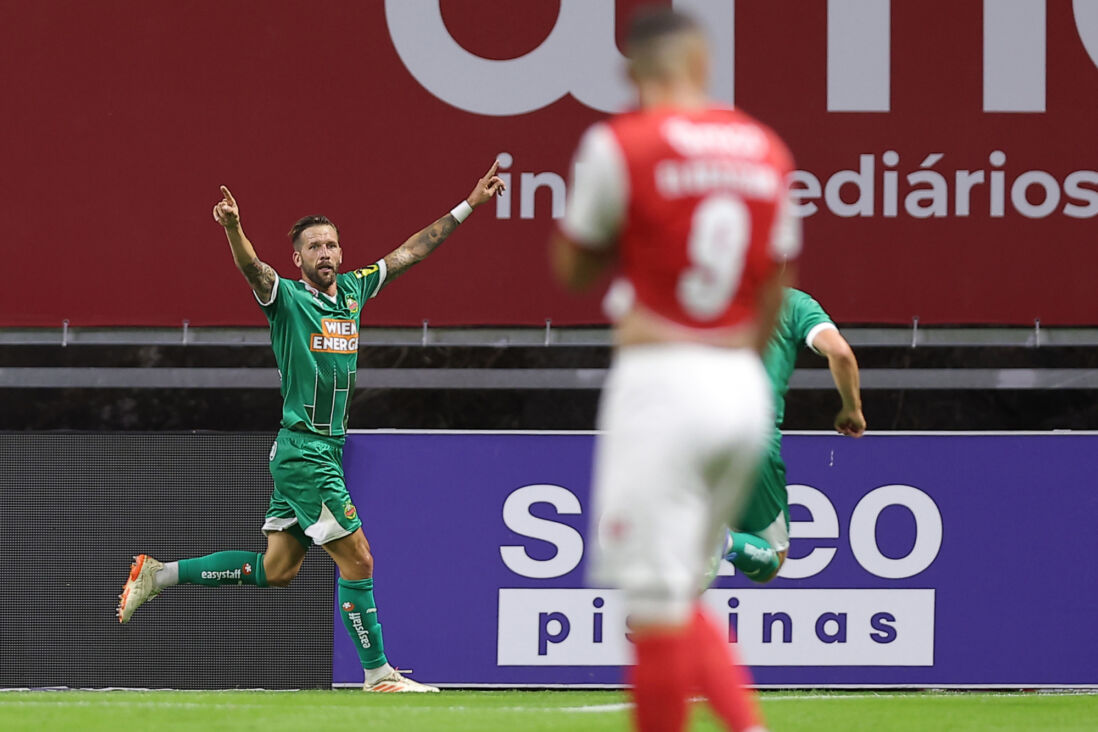 Guido Burgstaller scoort