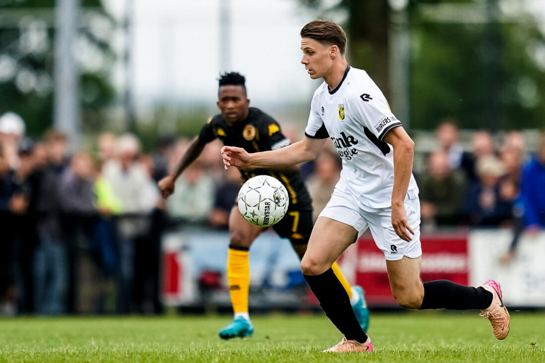 Jim Koller in een oefenwedstrijd van Vitesse