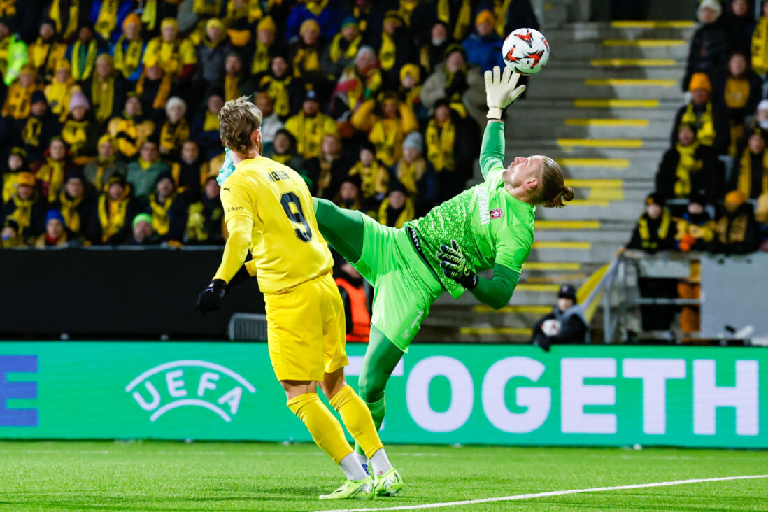 Lars Unnerstall met een redding tegen Bodø/Glimt