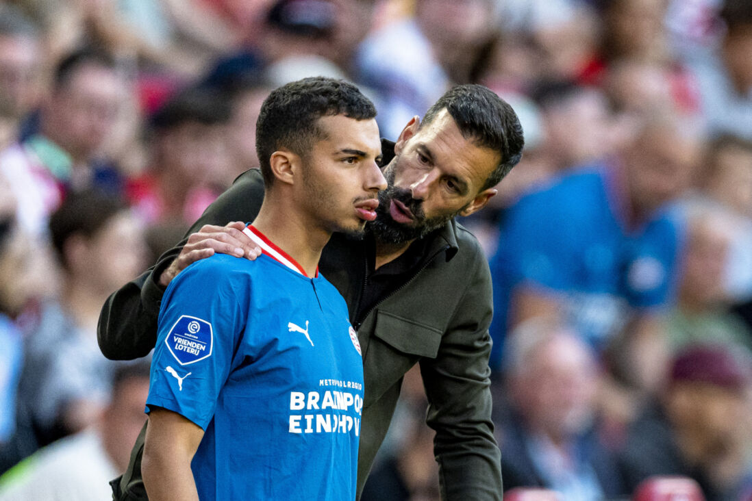 Mohammed Amin Doudah met Ruud van Nistelrooij