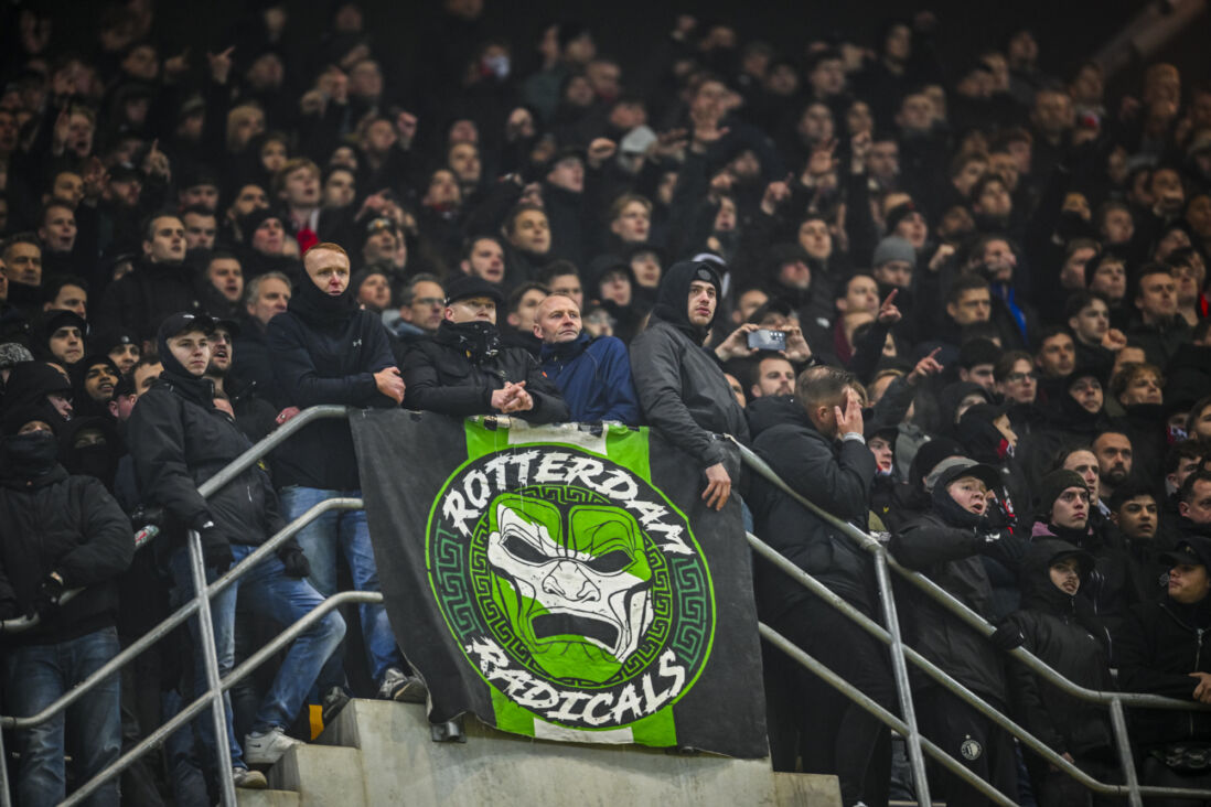 Feyenoord-supporters bij FCSB - Feyenoord