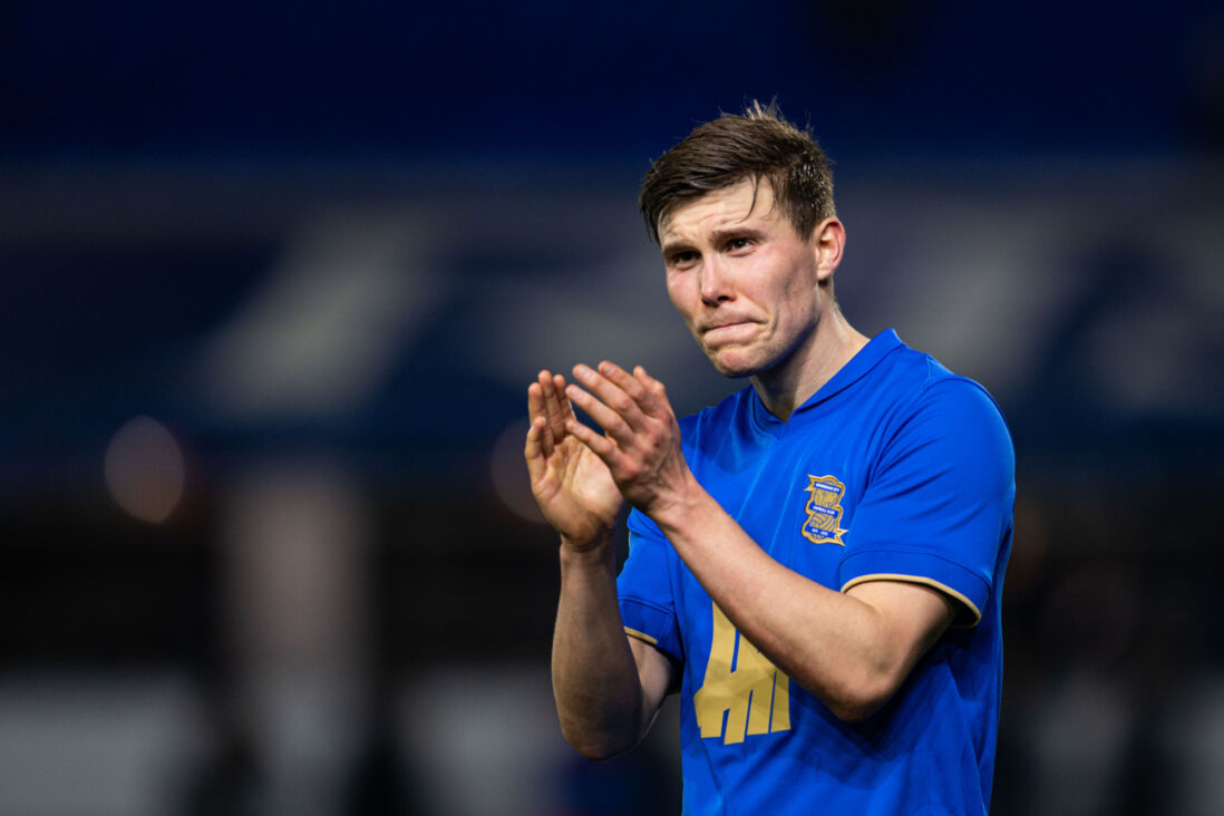 Alfons Sampsted in actie bij Birmingham City