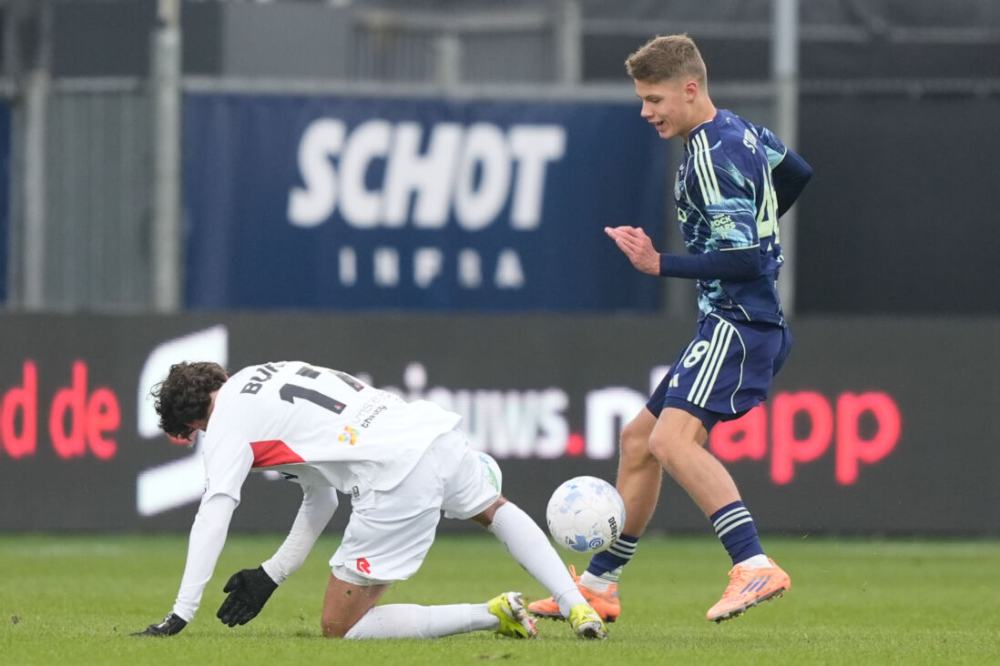 Sean Steur in actie tegen Telstar