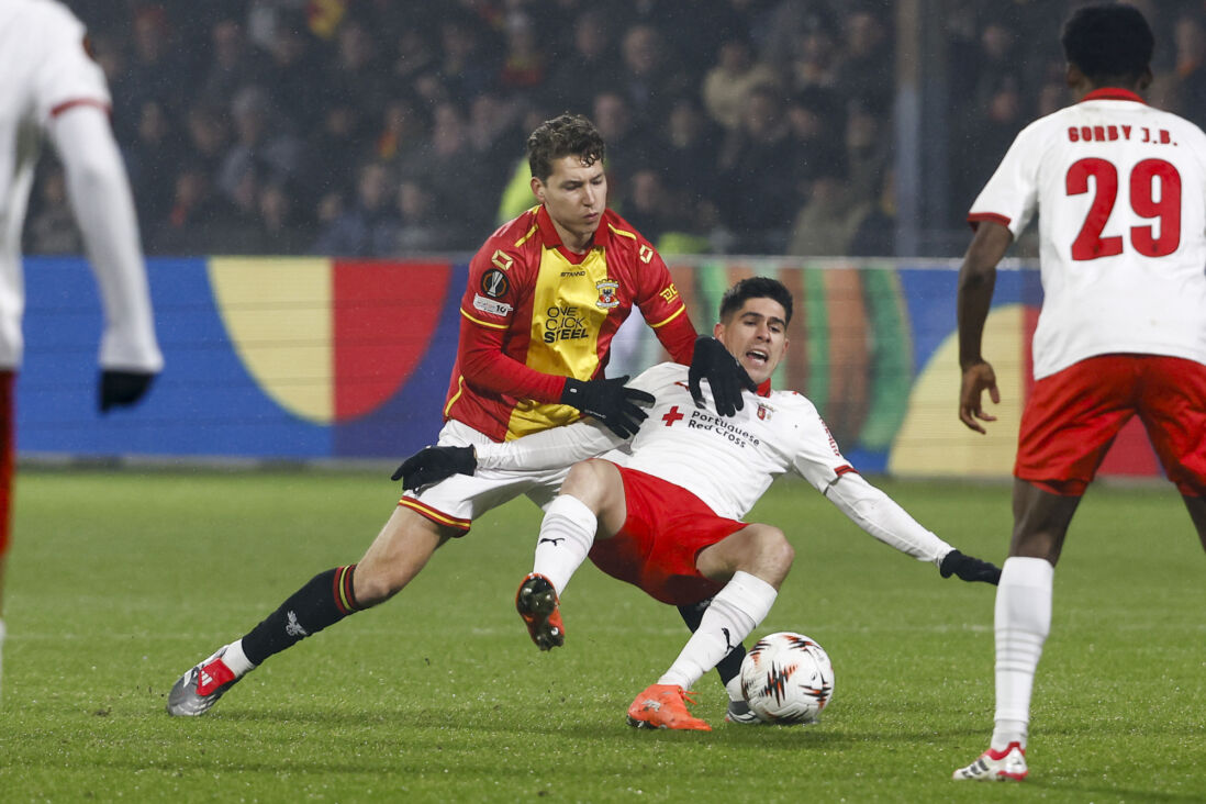 Evert Linthorst in duel tegen SC Braga