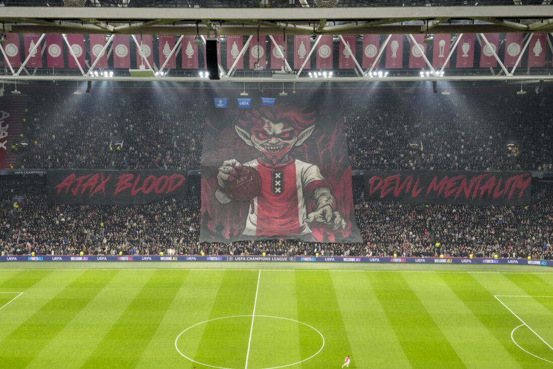 Spandoek Ajax tegen Olympiakos