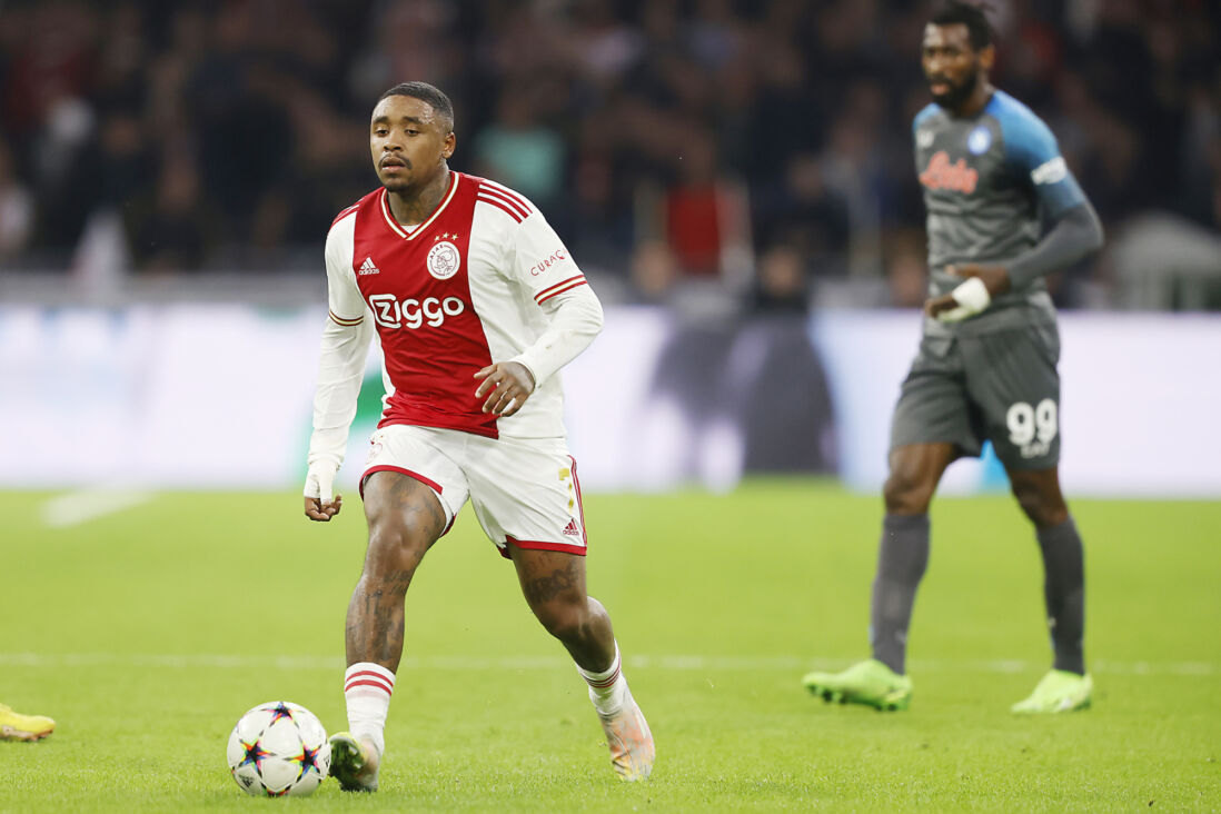 Steven Bergwijn tegen Napoli