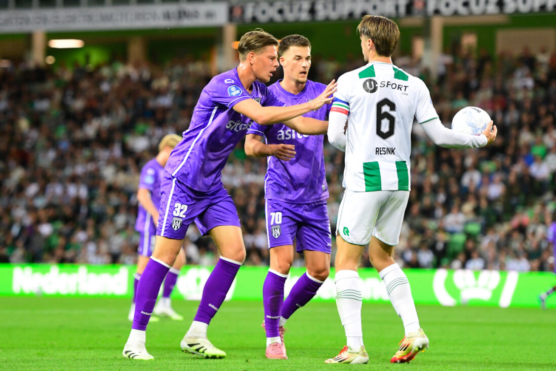 Stije Resink bij het duel met Heracles