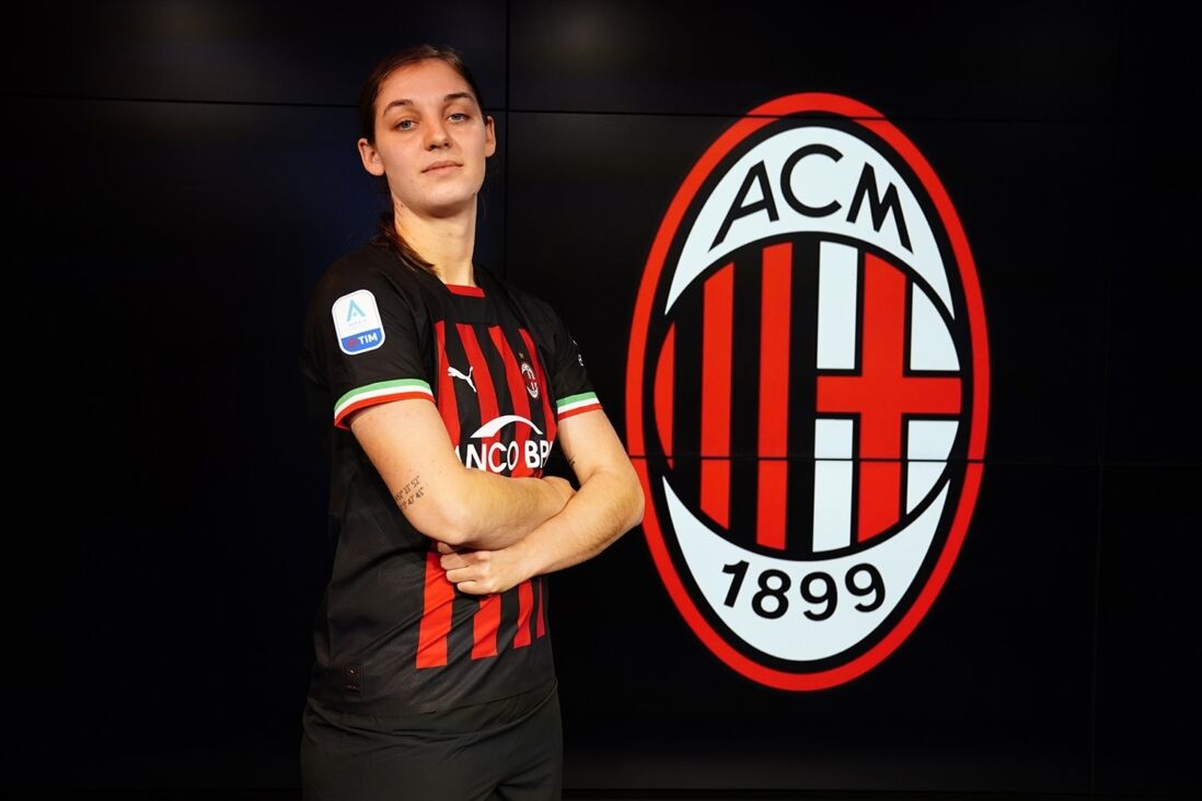 Aniek Nouwen tekent bij AC Milan
