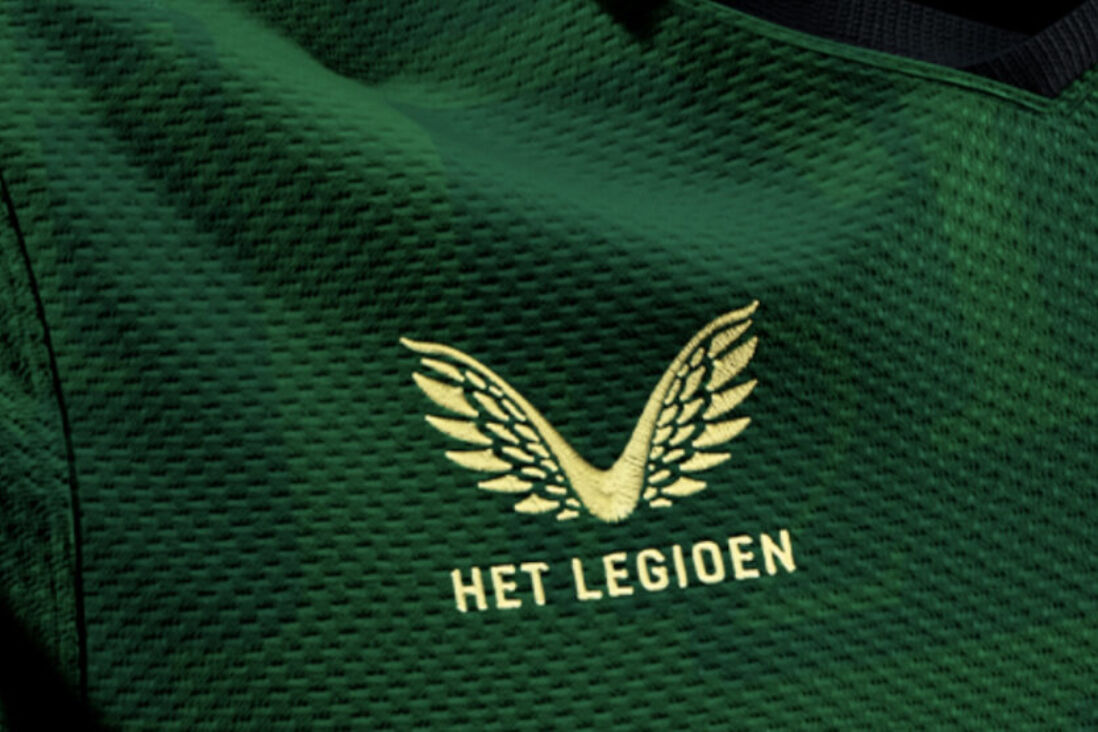 Een detail op het vierde tenue van Feyenoord