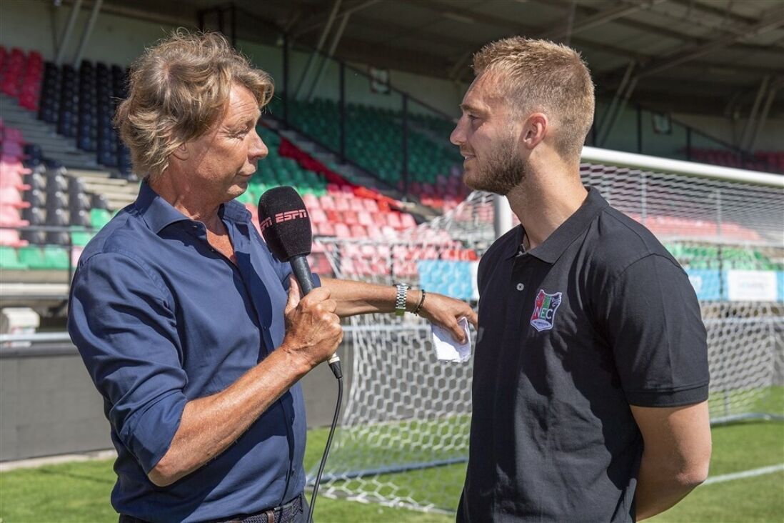 Hans Kraay junior met Jasper Cillessen bij NEC