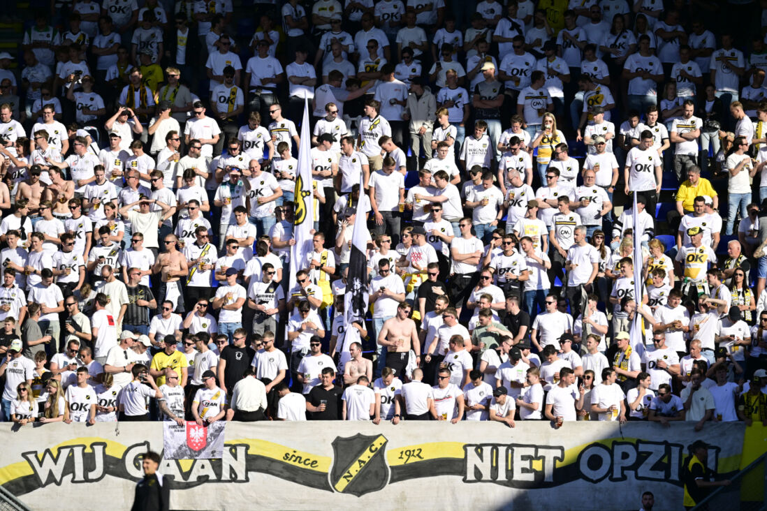 NAC Breda-fans in het uitvak