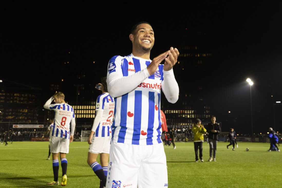 Een blije Milan van Ewijk