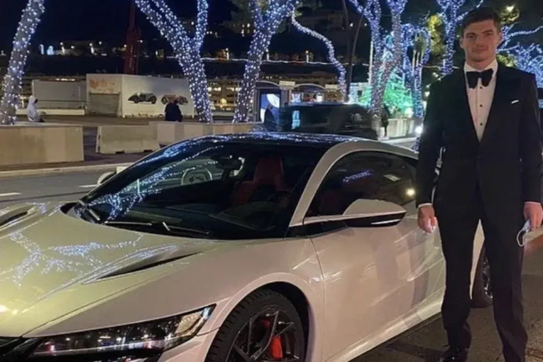 Max Verstappen bij zijn Honda