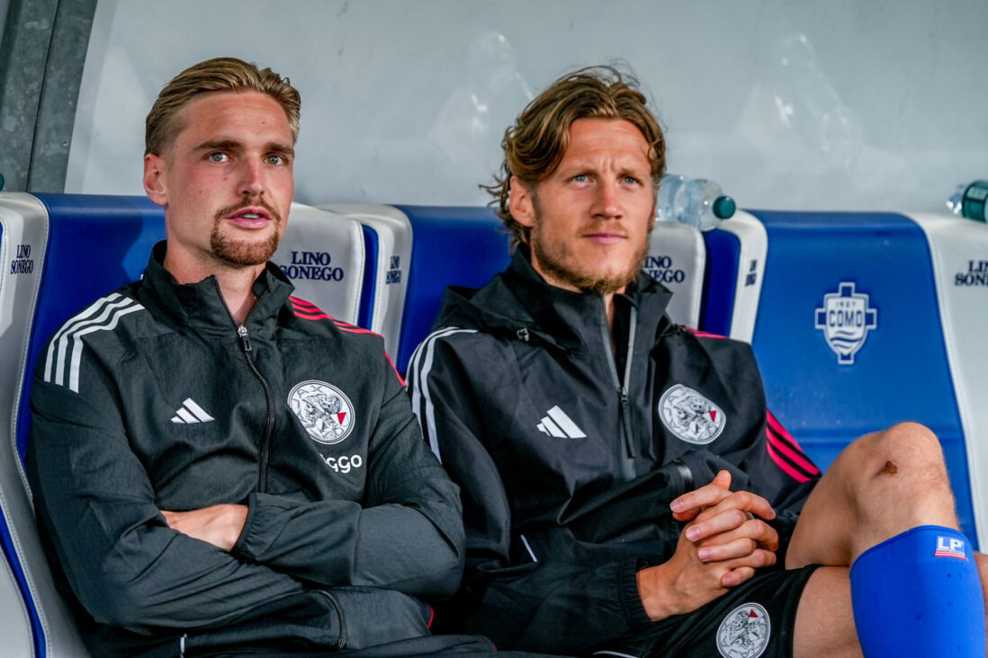 Kenneth Taylor en Wout Weghorst in Como