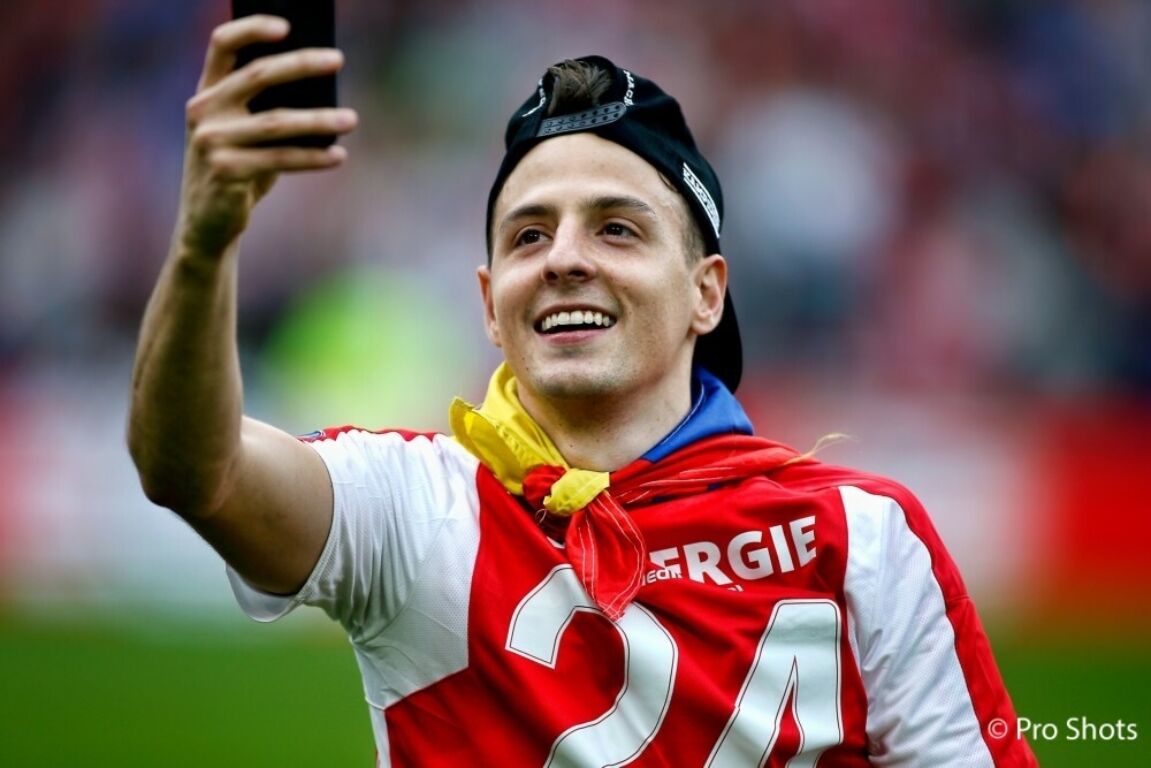 Ariasselfie.jpg