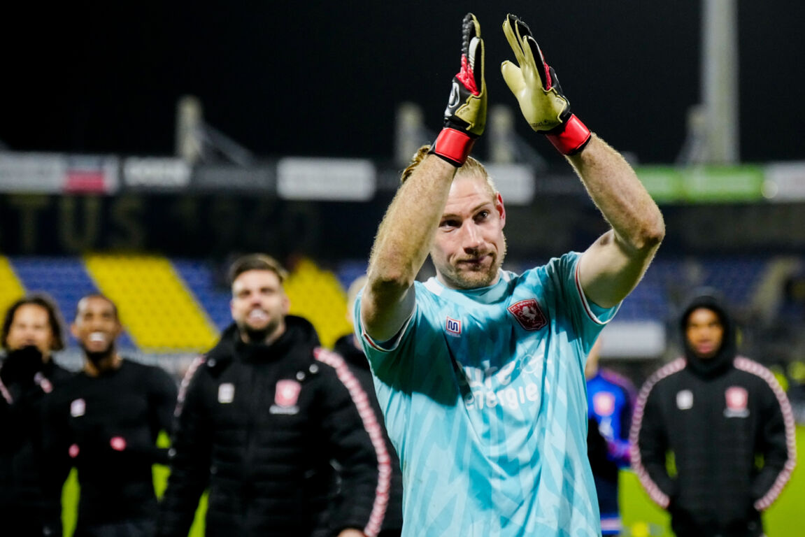 Lars Unnerstall bedankt de supporters