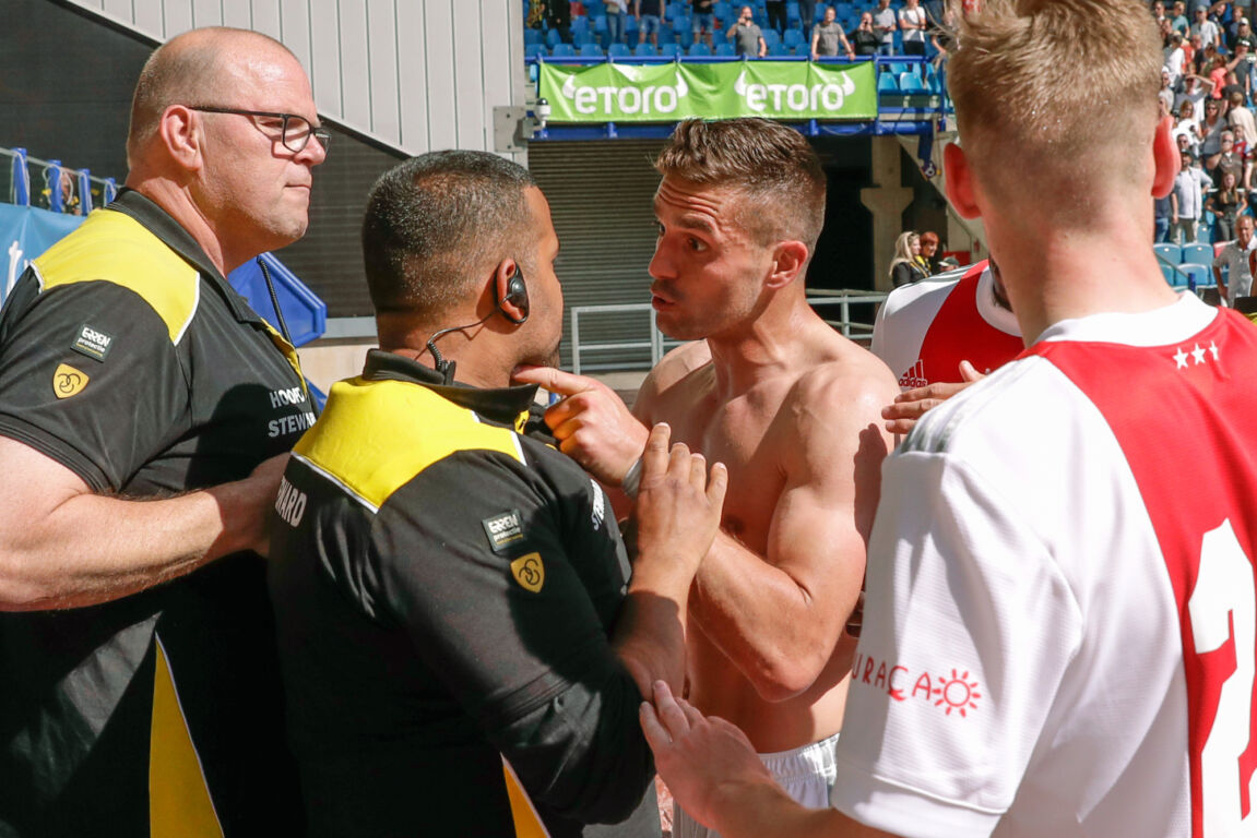 Dusan Tadic en stewards van Vitesse