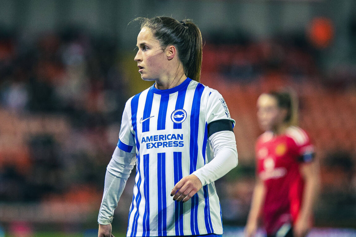 Marisa Olislagers bij Brighton & Hove Albion