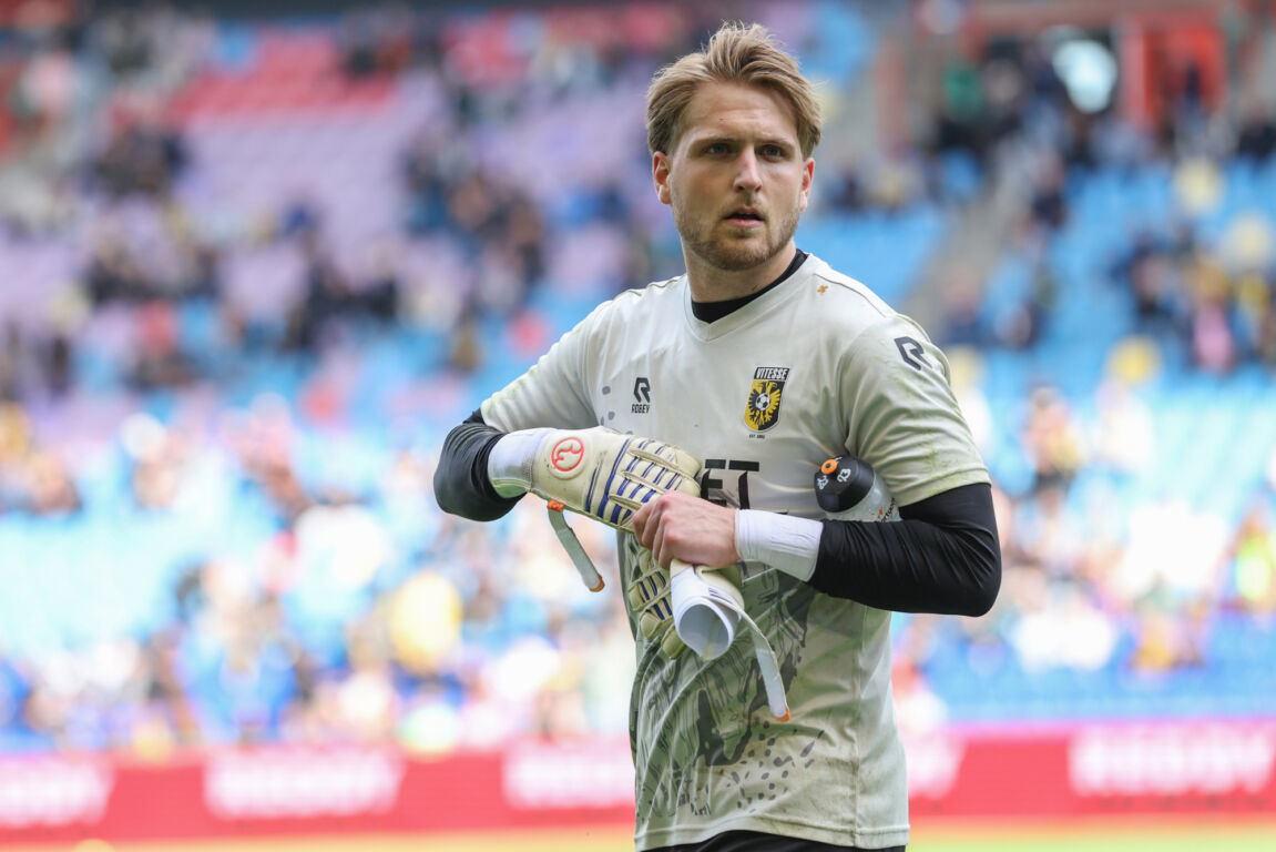 Mikki van Sas namens Vitesse