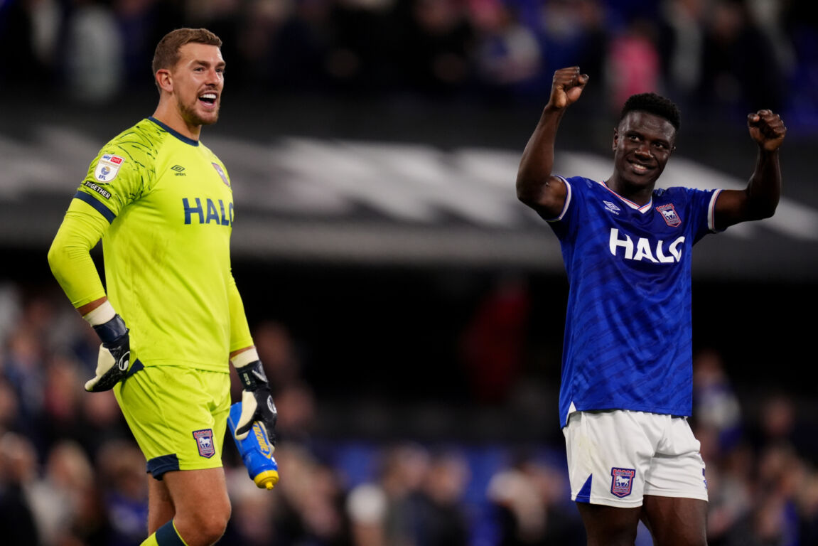 Azor Matusiwa juicht