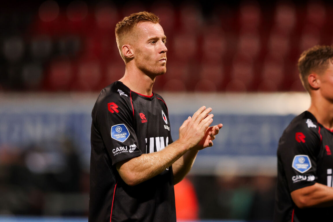 Mike van Duinen kijkt teleurgesteld