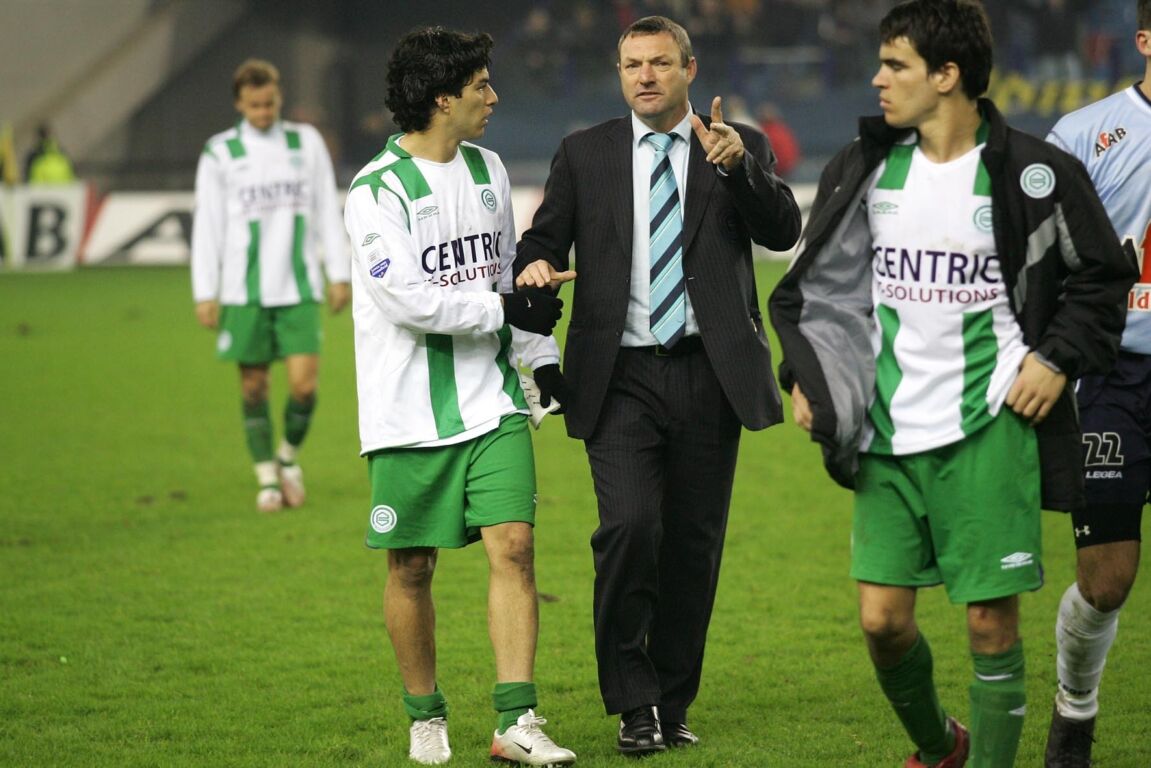 Luis Suarez met Ron Jans bij FC Groningen