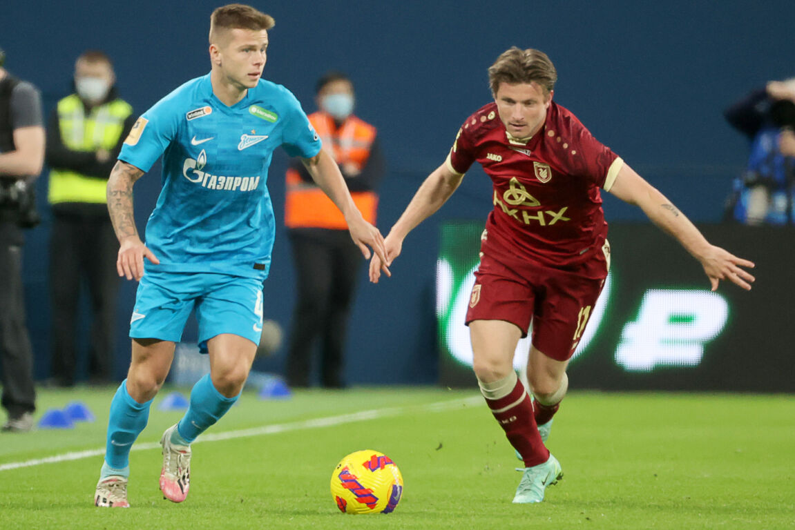 Anders Dreyer (rechts) in dienst van Rubin Kazan