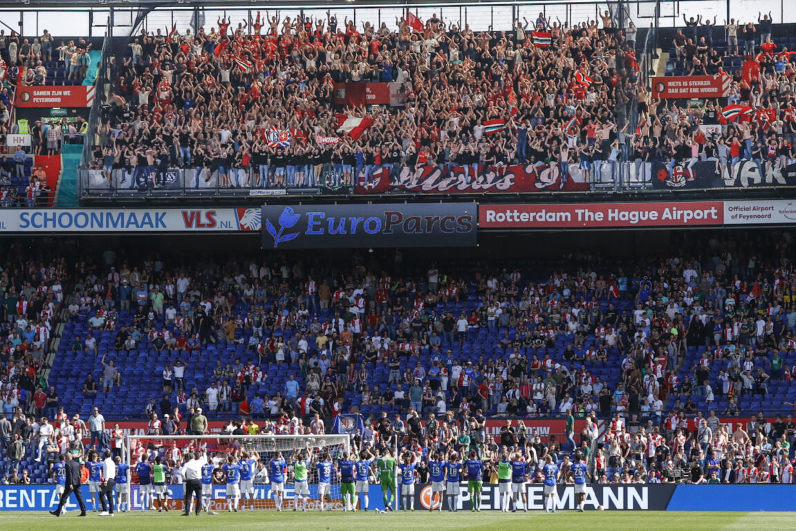 FC Twente viert feest met het uitvak in De Kuip