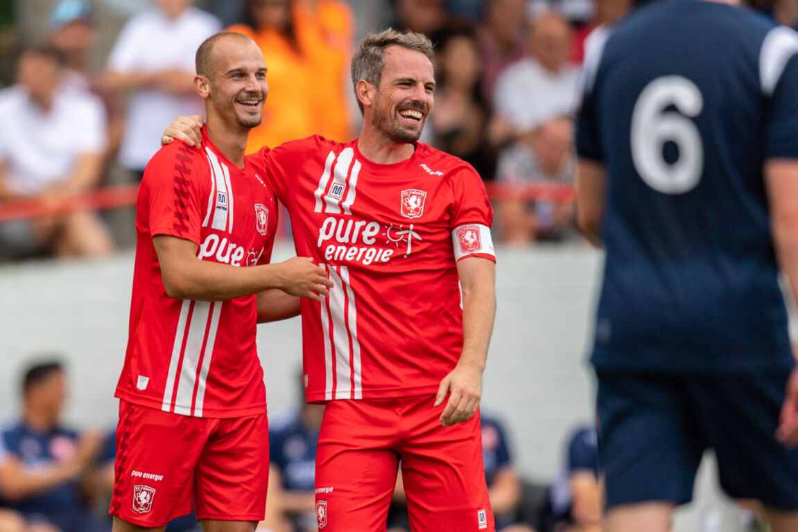 Cerny en Brama tegen Bon Boys