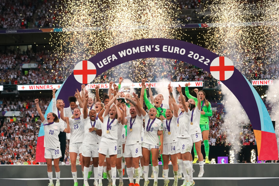 Engeland viert het behalen van de Europese titel