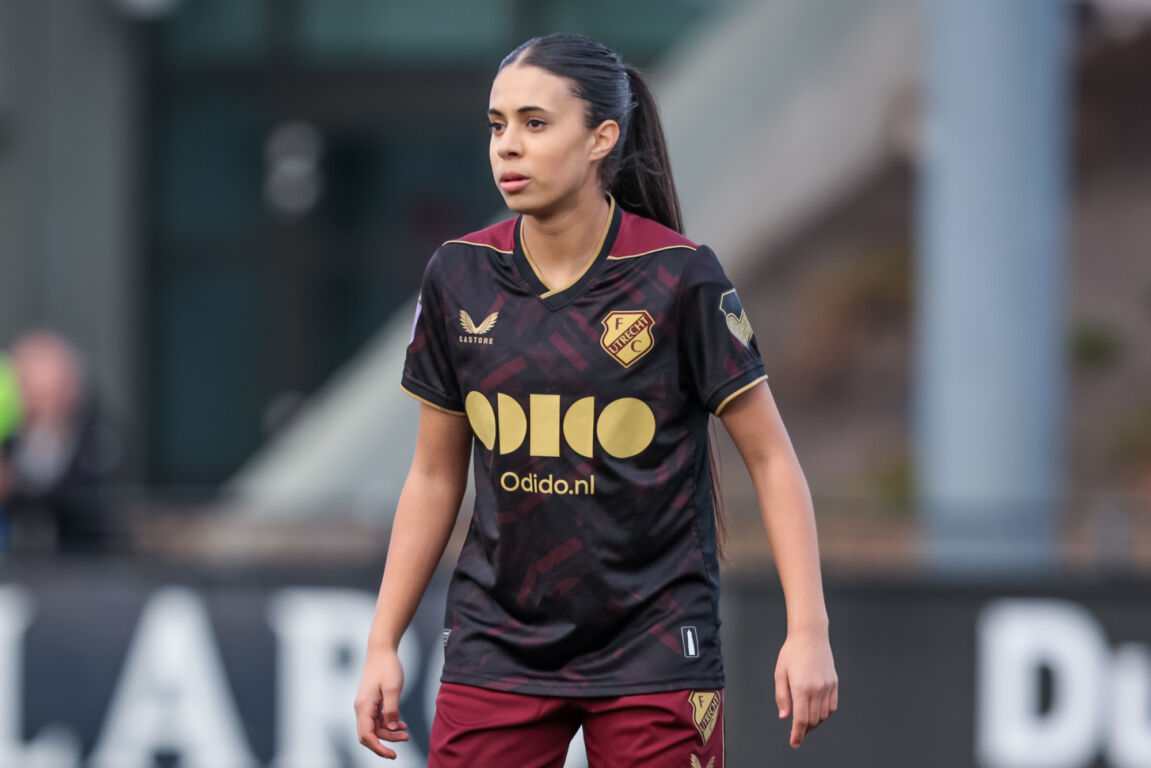 Dina Haizoun bij haar debuut voor FC Utrecht