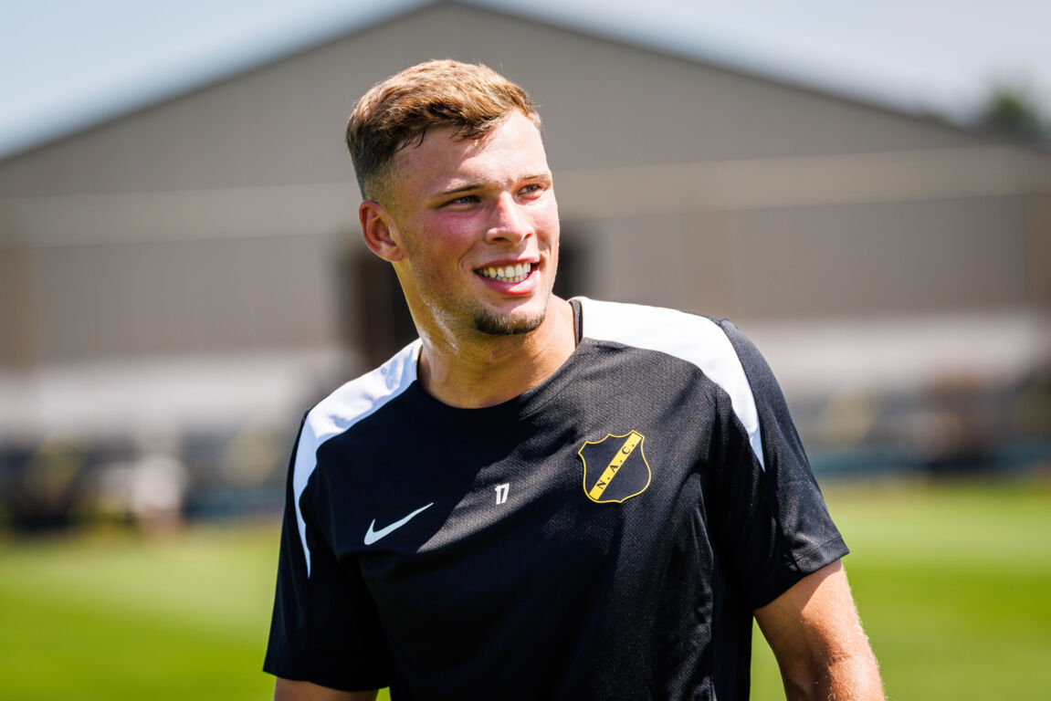 Sydney van Hooijdonk bij NAC Breda