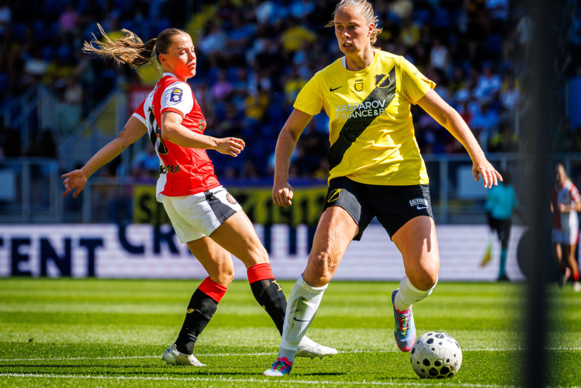 Lynn Verhoef in actie namens NAC Breda tegen Feyenoord