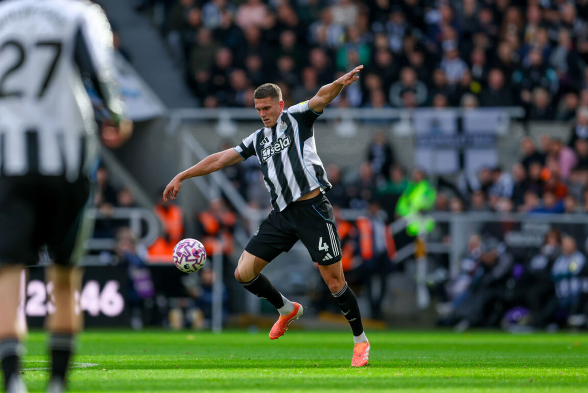 Sven Botman in actie voor Newcastle United