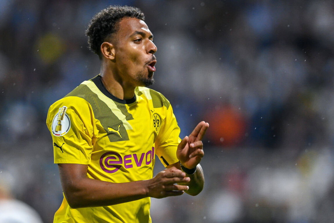 Donyell Malen namens Borussia Dortmund