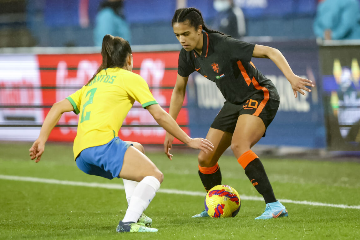 Esmee Brugts maakt haar debuut voor de Oranje Leeuwinnen