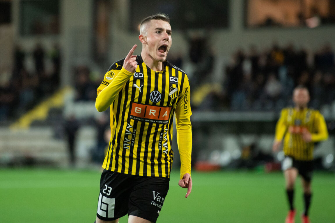Patrik Walemark in het shirt van BK Häcken