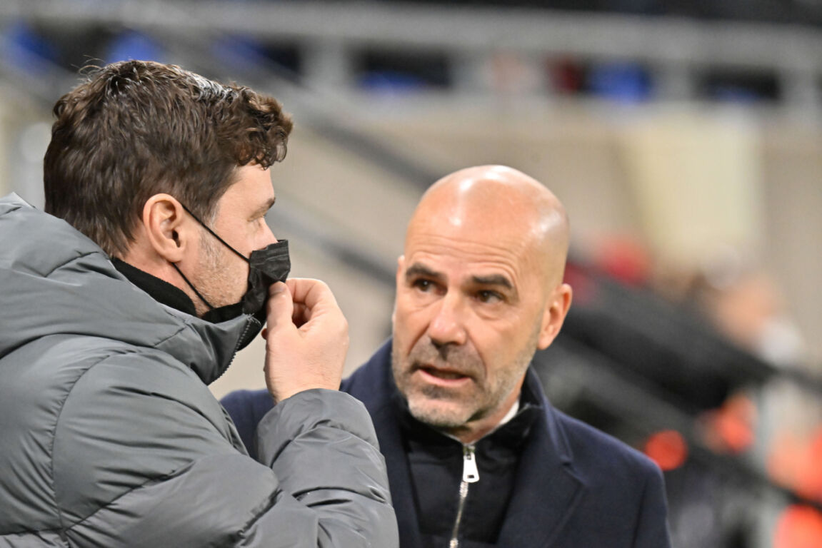 Peter Bosz in gesprek met Mauricio Pochettino