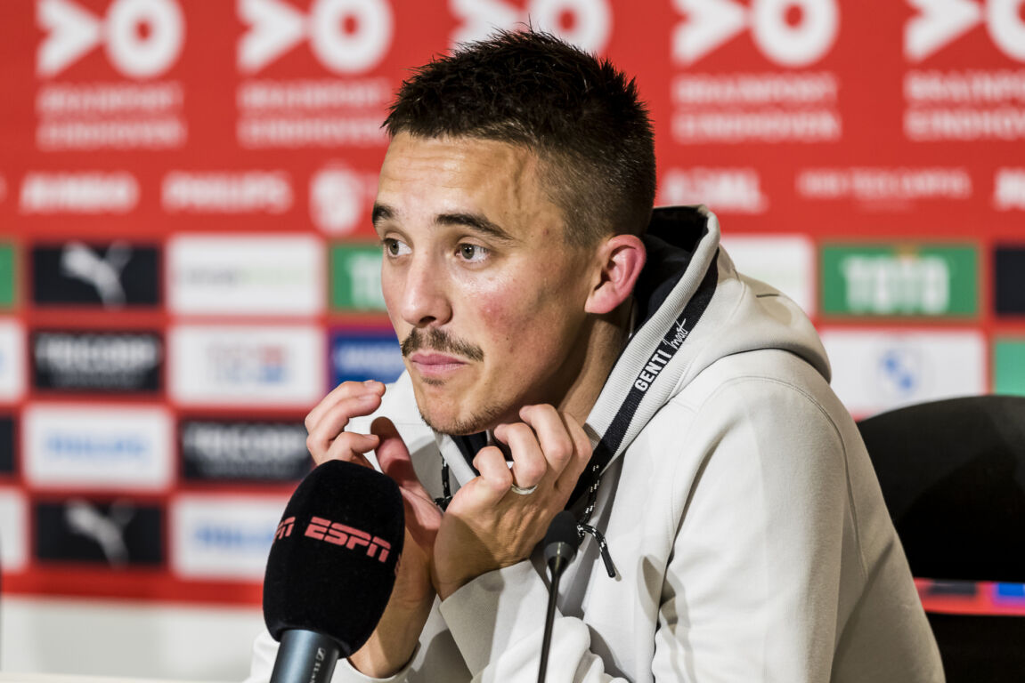 Ryan Thomas op de persconferentie