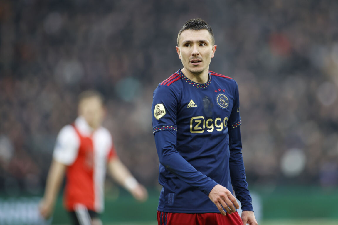 Steven Berghuis in de Klassieker tegen Feyenoord