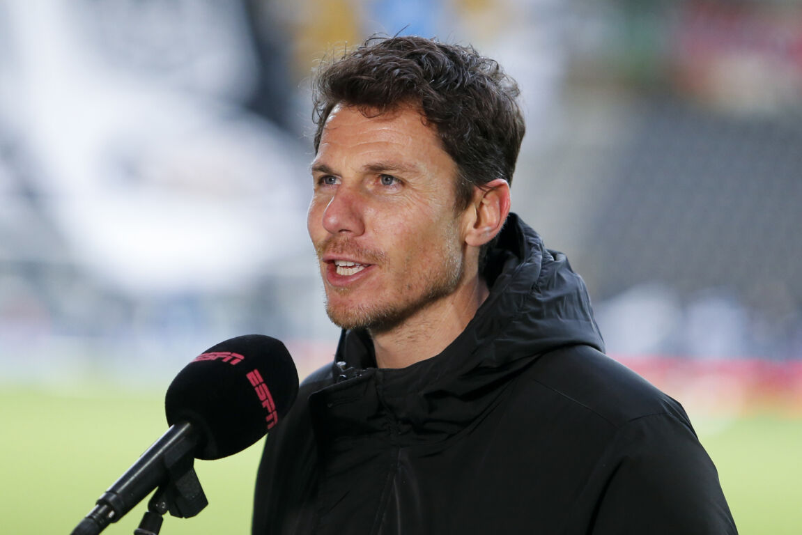Mark-Jan Fledderus bij de microfoon van ESPN