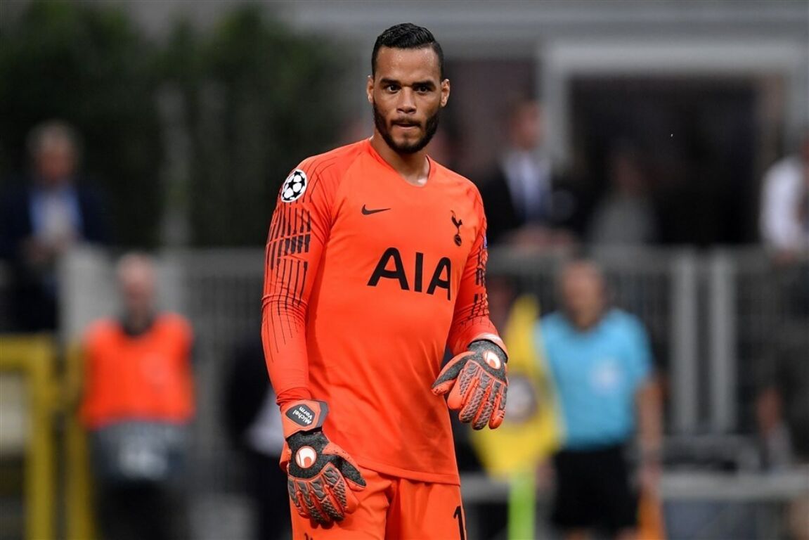 Michel Vorm in het shirt van Tottenham Hotspur