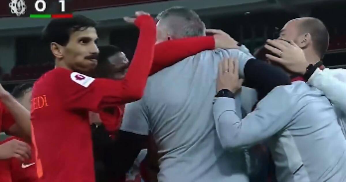 VIDEO | Oud-speler FC Utrecht maakt wereldschone goal in Qatar