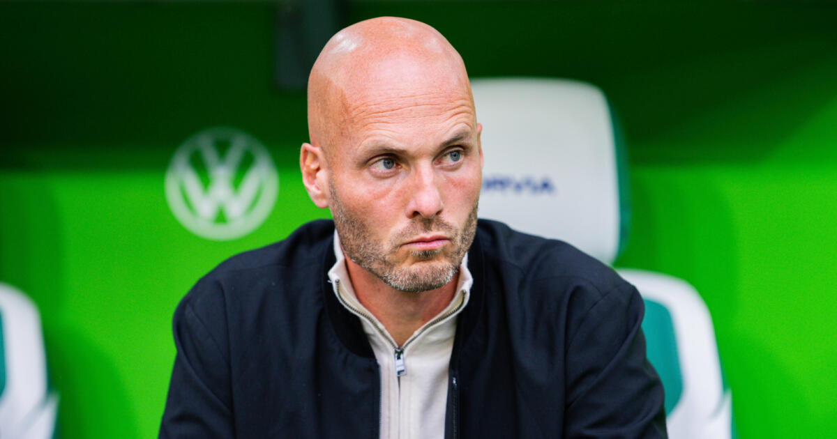 'Paul Simonis zwaar onder druk, directeur neemt standpunt in'