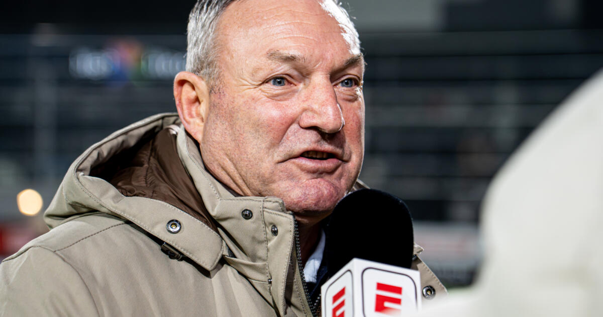 Opstelling FC Utrecht bekend: Ron Jans voert wijzigingen door