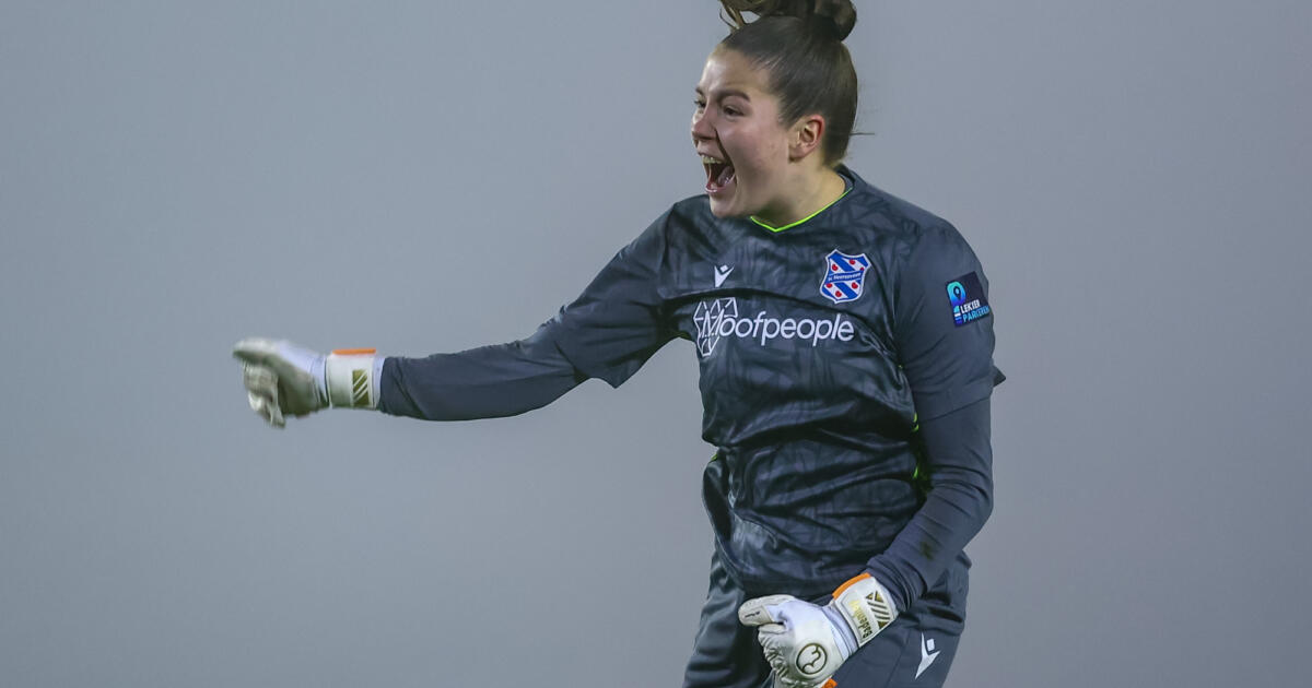 SC Heerenveen-keepster pakt penalty: 